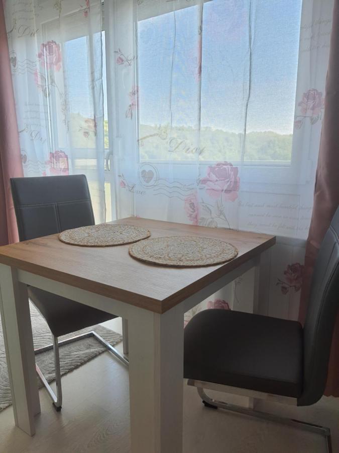 מישקולץ Hegyalja Apartman מראה חיצוני תמונה