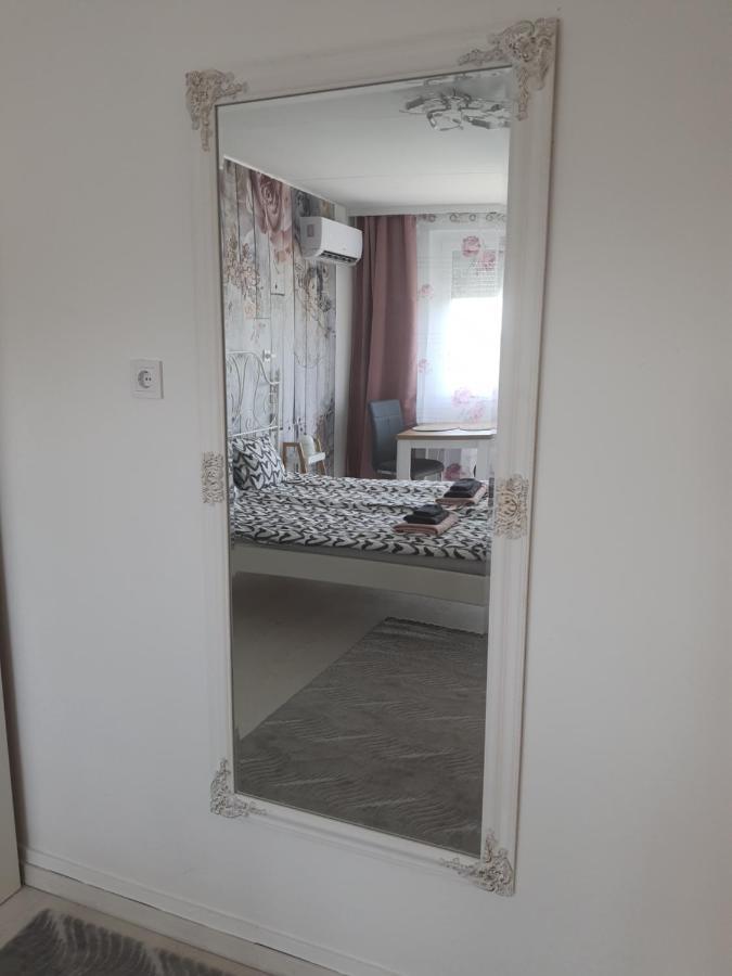 מישקולץ Hegyalja Apartman מראה חיצוני תמונה